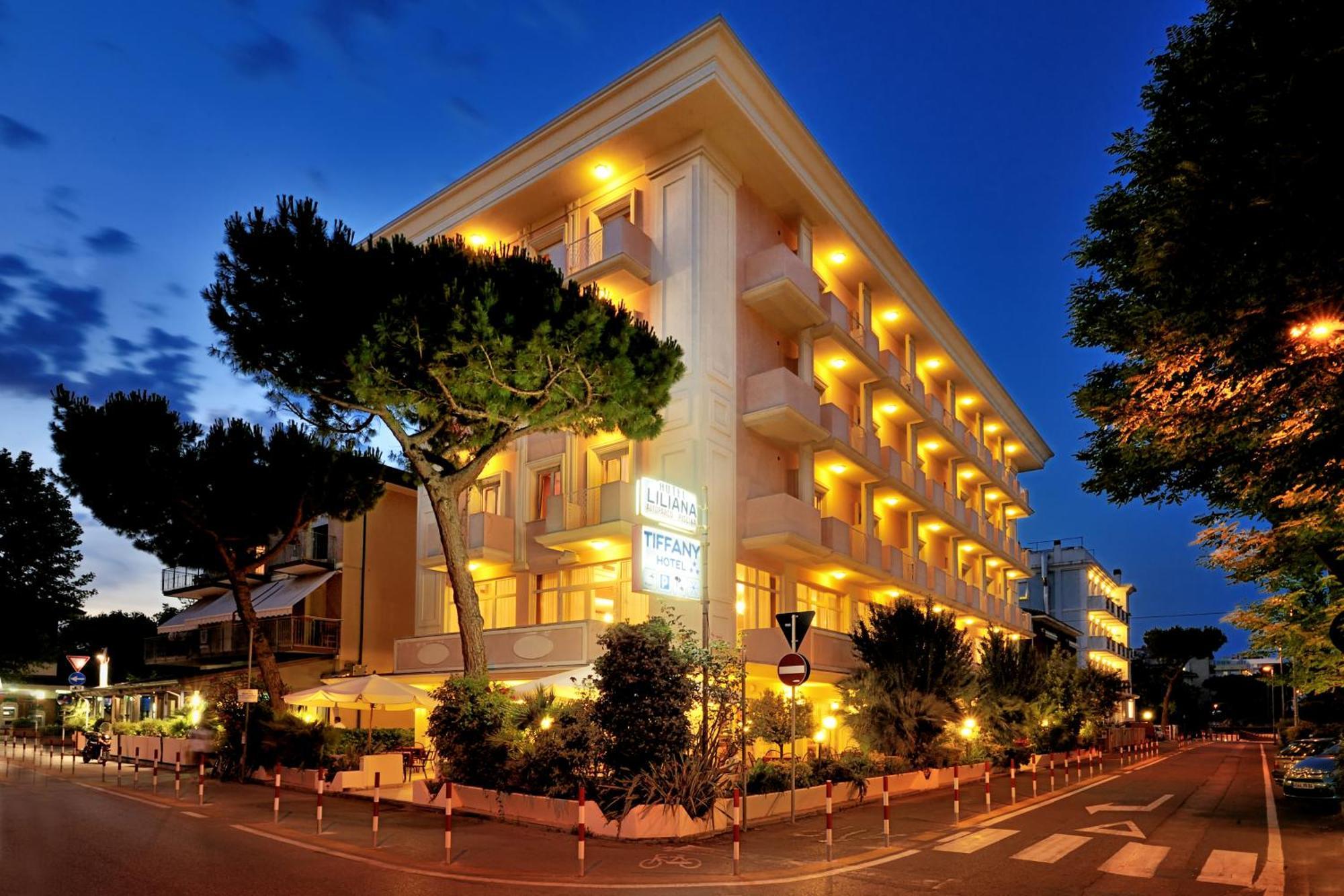 Hotel Tiffany Rimini Bagian luar foto
